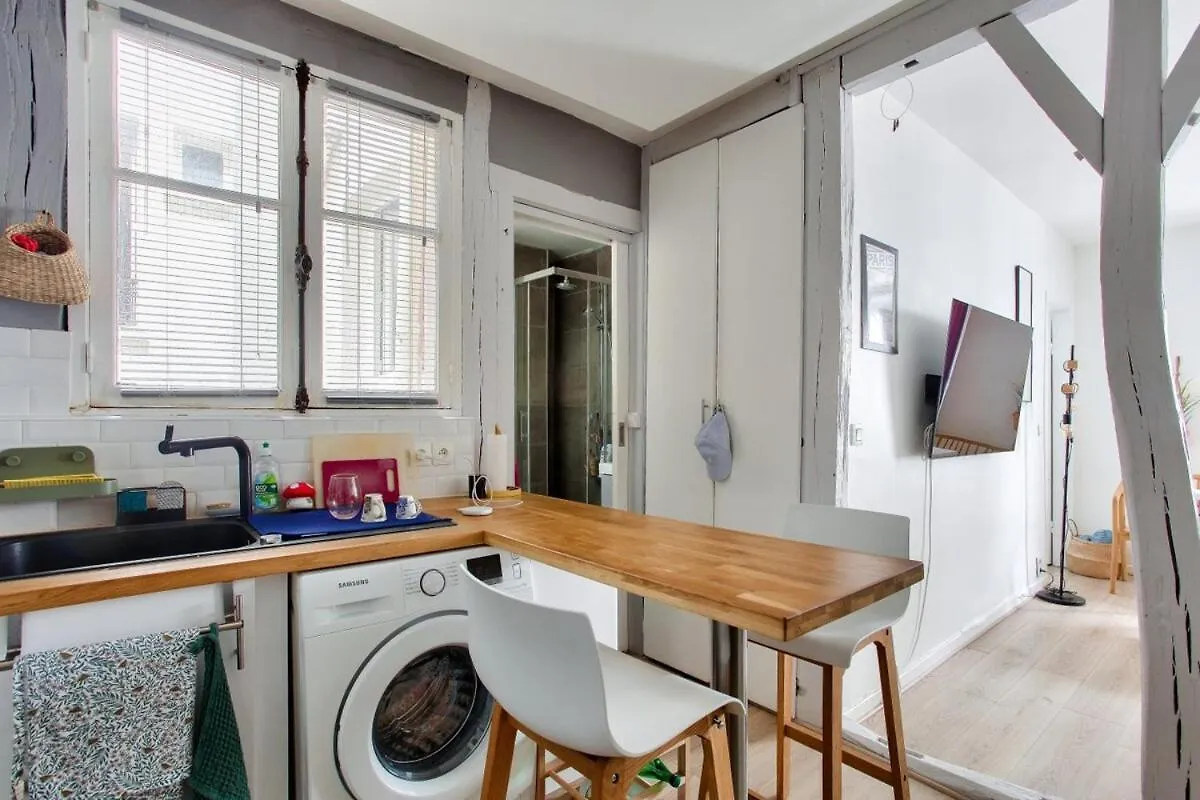 Charmant Appart Cosy Et Central Paris 0*,